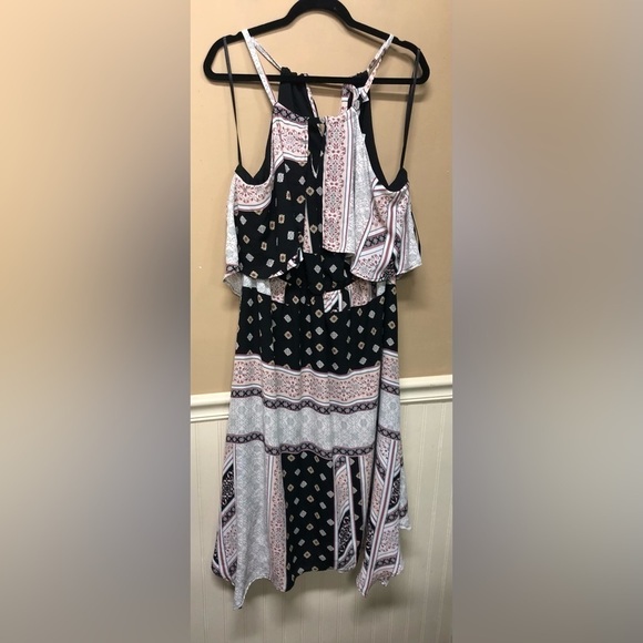 New York & Company Black Pink Handkerchief Style Midi Dress Size L NWT - Picture 1 of 6